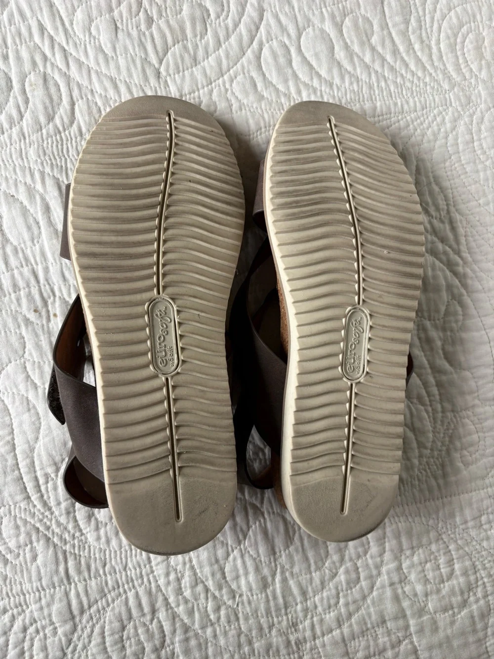 Women's Brown Strappy Comfort Sandals